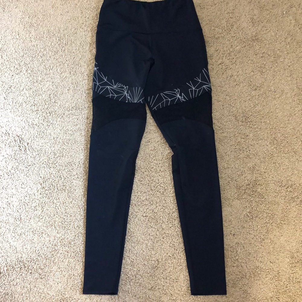 Onzie mesh panel leggings